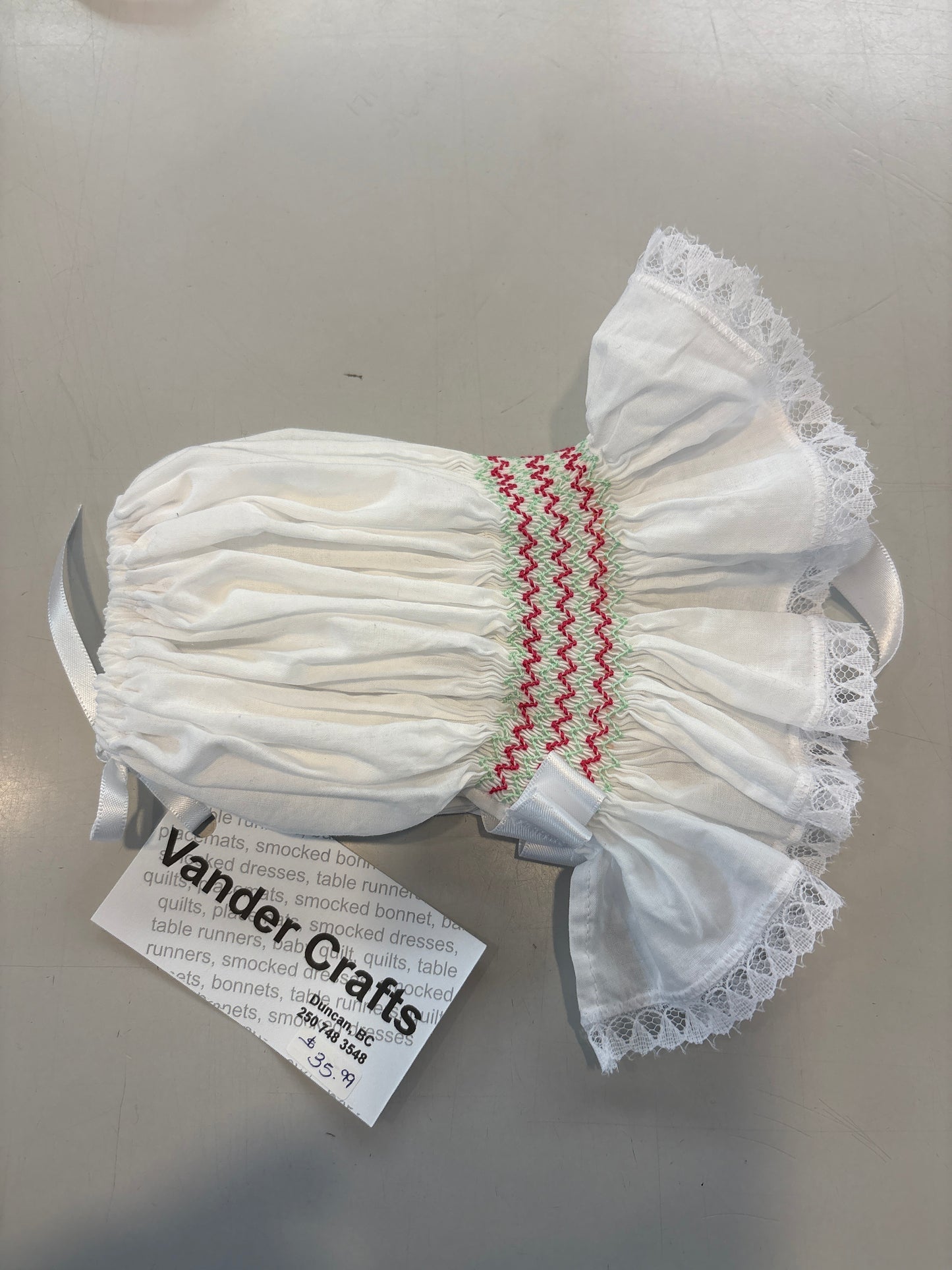 Cotton hand made bonnets ( hand smocked)