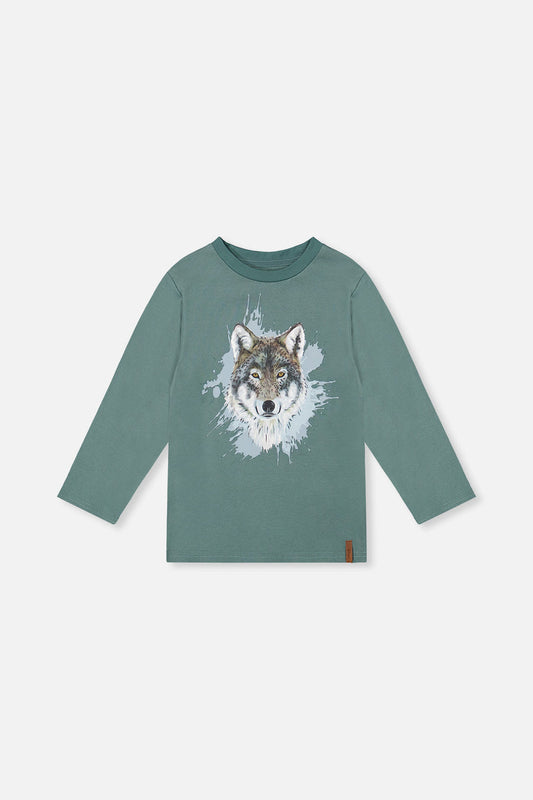 turquoise long-sleeved T-shirt