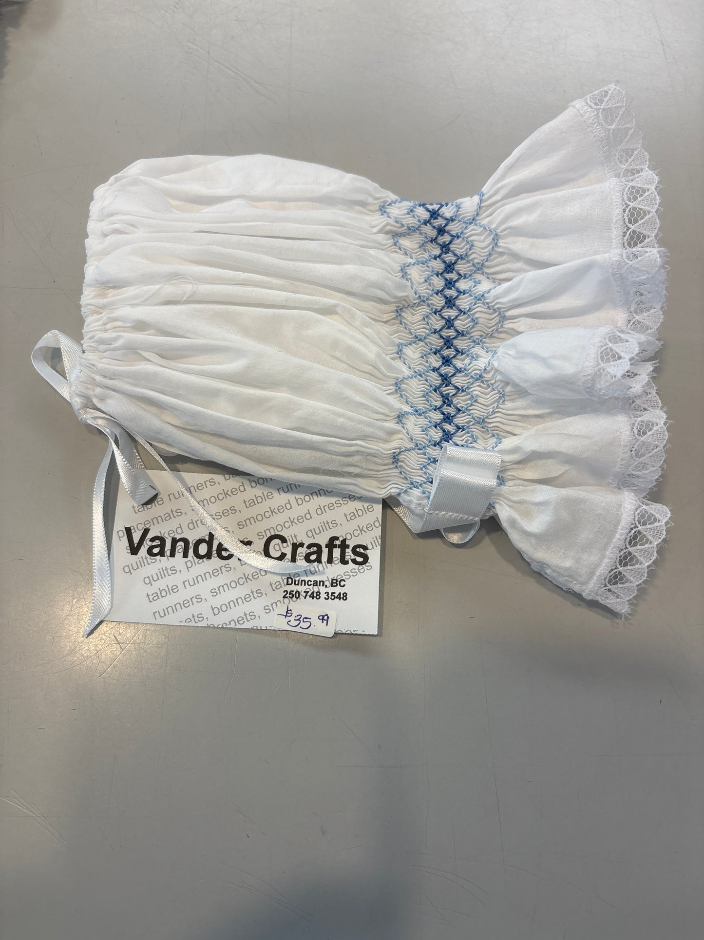 Cotton hand made bonnets ( hand smocked)